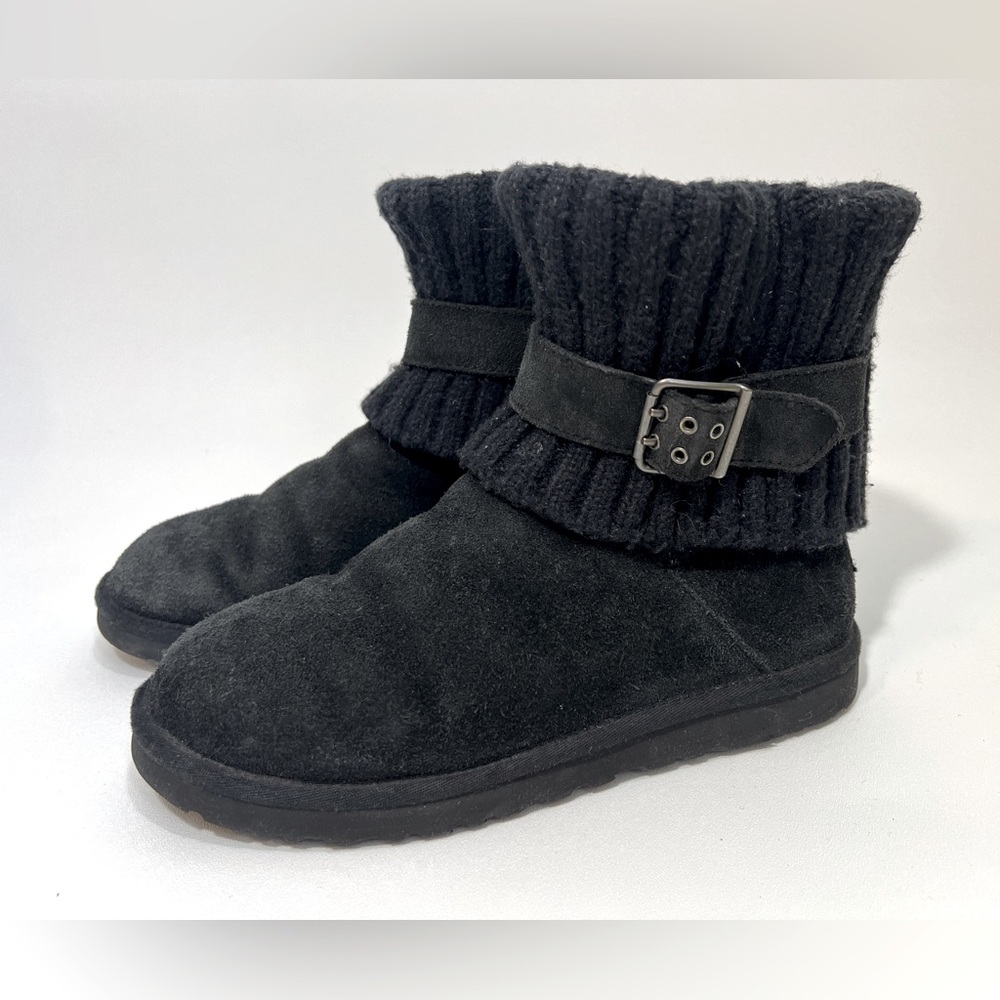 UGG Women’s Cambridge Black Leather Knit Cuff Buckle Boots size 9